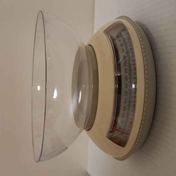 Retro Kitchen Scale - Picture 15 of 16